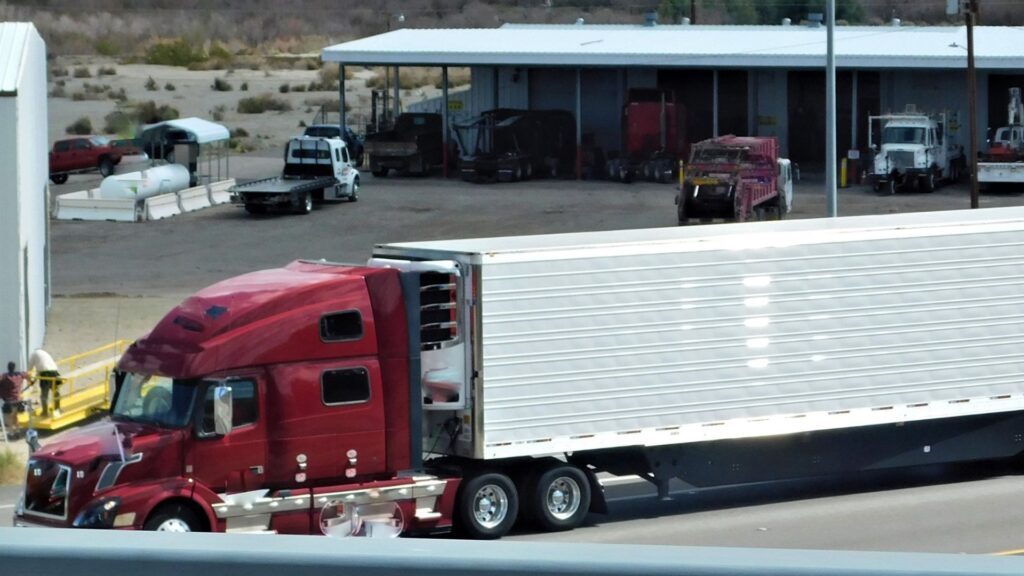 Mobile Truck Repair: A Step-by-Step Guide for Common Roadside Challenges